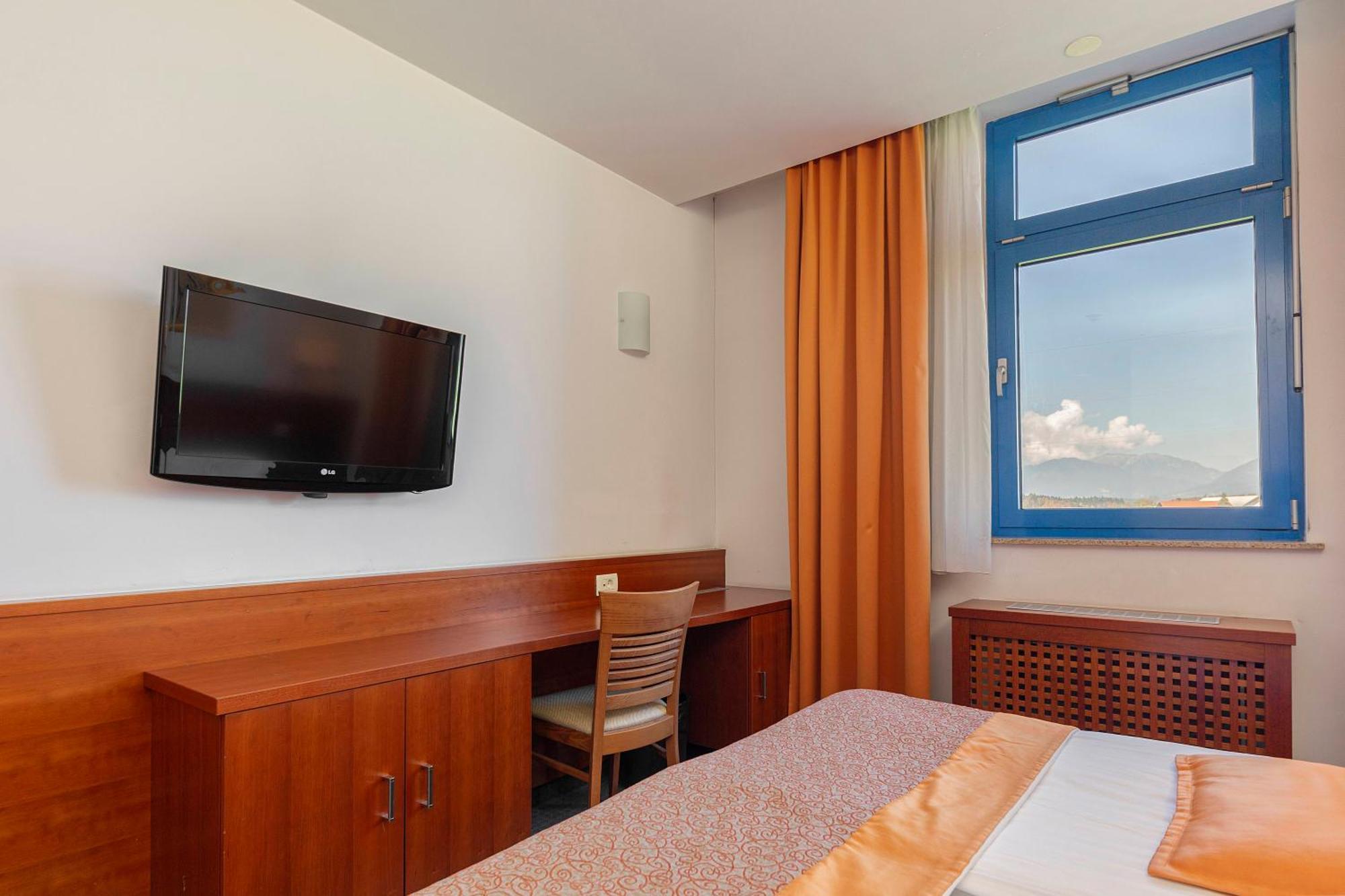 Garni Hotel Azul Крань Экстерьер фото