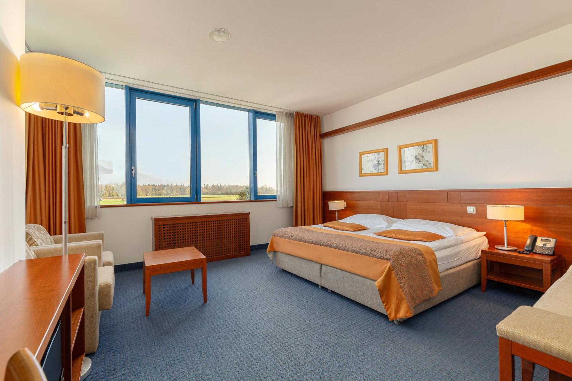 Garni Hotel Azul Крань Экстерьер фото