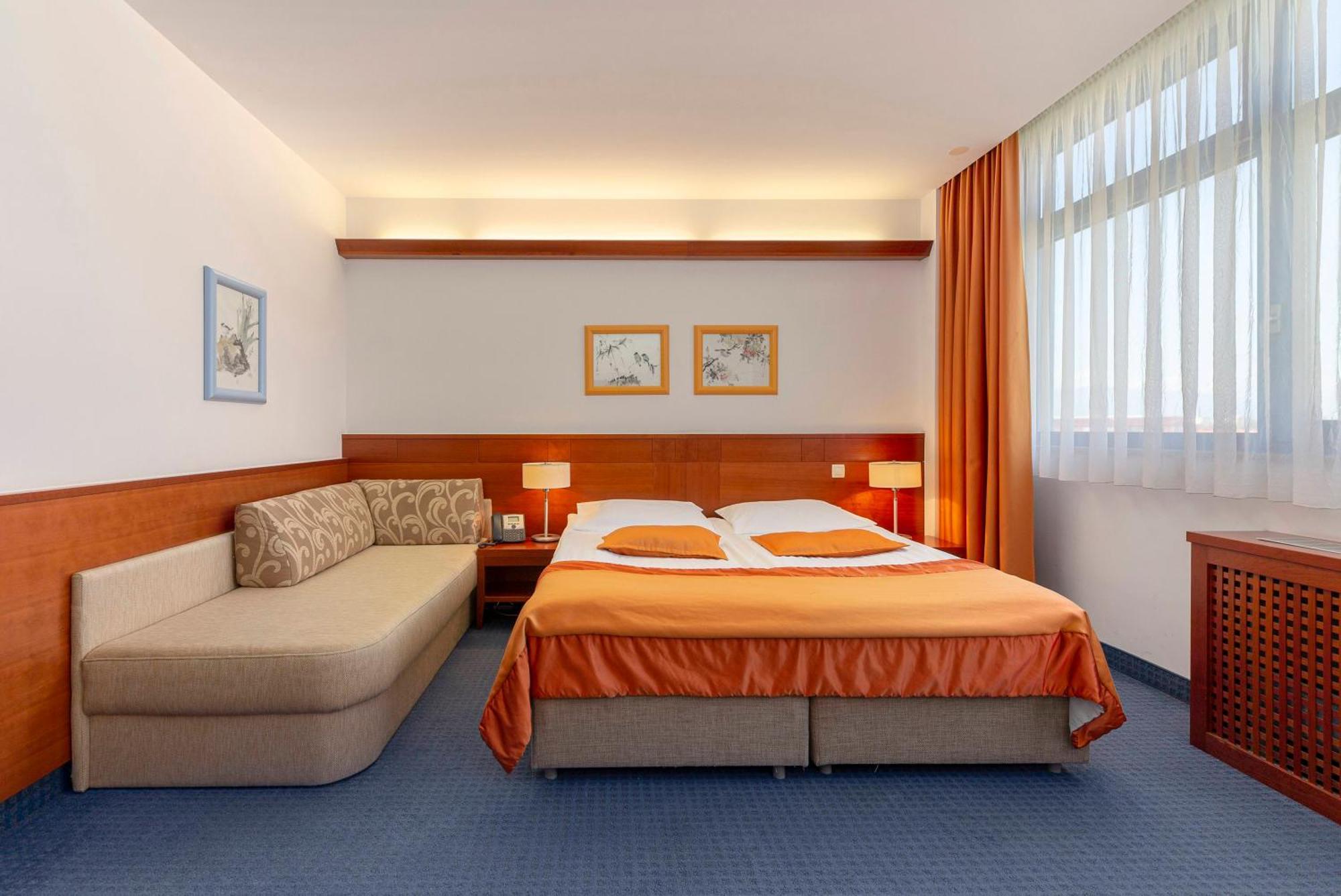 Garni Hotel Azul Крань Экстерьер фото